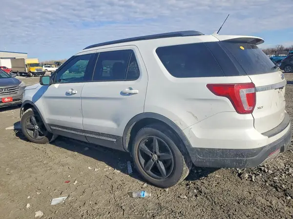1FM5K7D85KGB25834 2019 FORD EXPLORER - Image 2