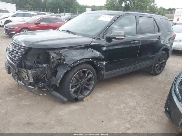 1FM5K7D86HGA12127 2017 FORD EXPLORER - Image 2