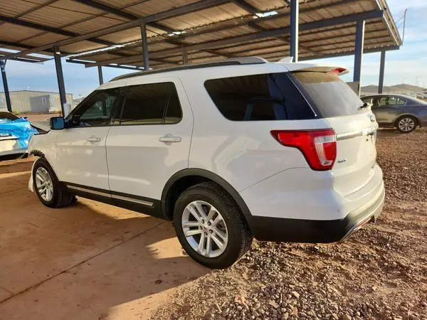 1FM5K7D86HGA16243 2017 FORD EXPLORER - Image 2