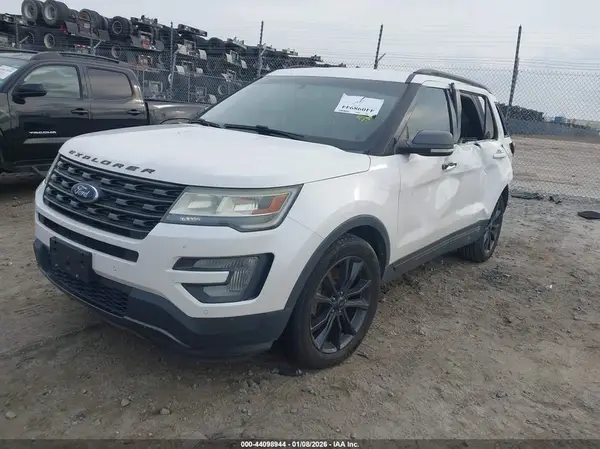 1FM5K7D86HGA73574 2017 FORD EXPLORER - Image 2