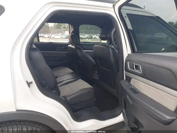 1FM5K7D86HGA73574 2017 FORD EXPLORER - Image 8
