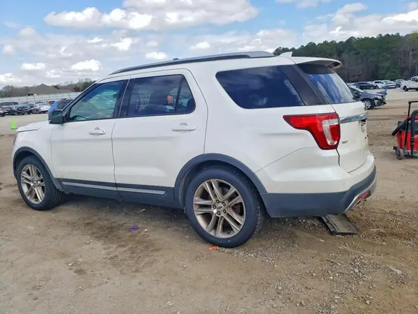 1FM5K7D86HGA92013 2017 FORD EXPLORER - Image 2