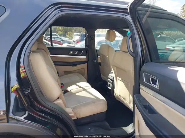 1FM5K7D86HGB13166 2017 FORD EXPLORER - Image 8