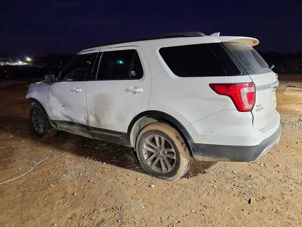 1FM5K7D86HGB37824 2017 FORD EXPLORER - Image 2