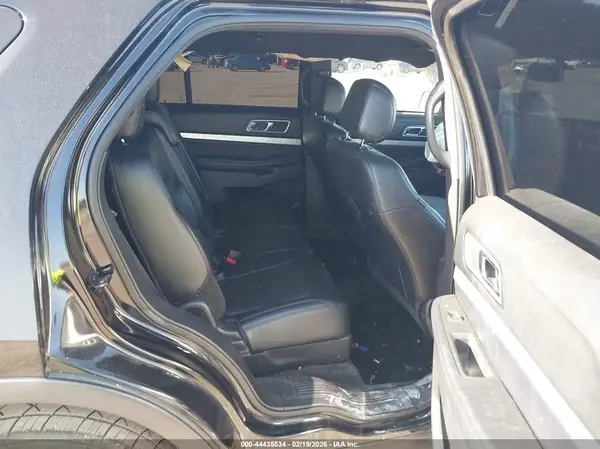 1FM5K7D86HGB45700 2017 FORD EXPLORER - Image 8