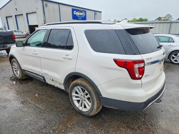1FM5K7D86HGB68572 2017 FORD EXPLORER - Image 2