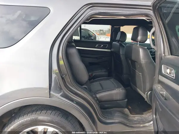 1FM5K7D86HGC88582 2017 FORD EXPLORER - Image 8