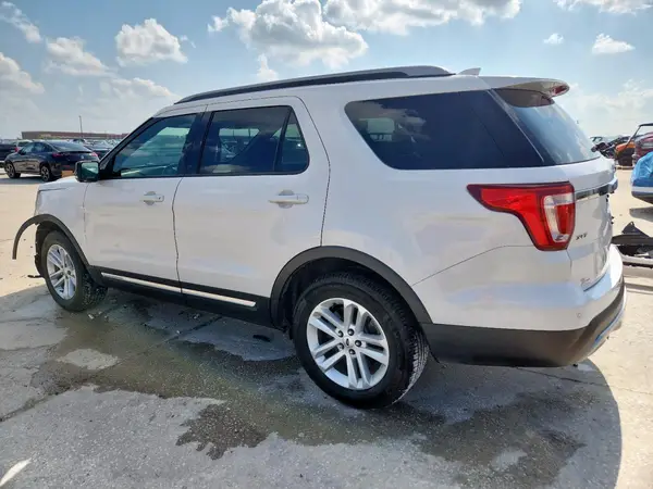 1FM5K7D86HGD53737 2017 FORD EXPLORER - Image 2