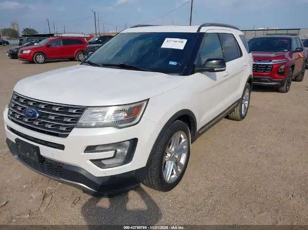 1FM5K7D86HGD85930 2017 FORD EXPLORER - Image 2