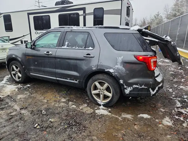 1FM5K7D86JGA52455 2018 FORD EXPLORER - Image 2