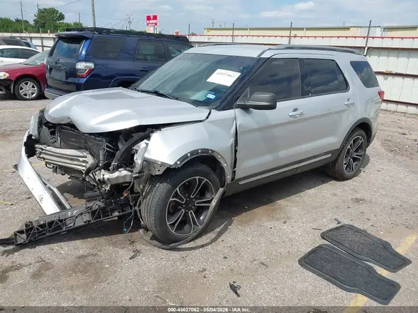 1FM5K7D86JGA54450 2018 FORD EXPLORER - Image 2