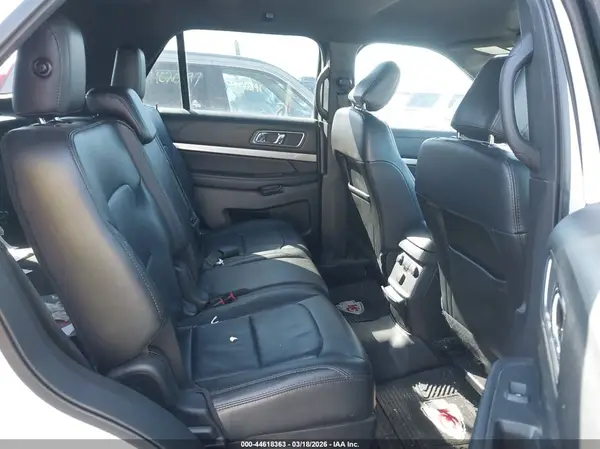 1FM5K7D86JGA76240 2018 FORD EXPLORER - Image 8