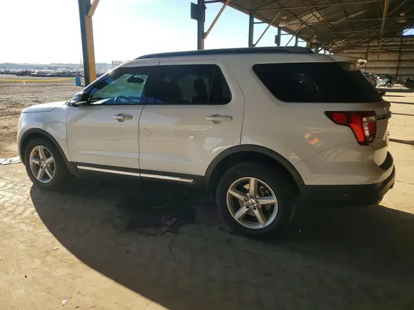 1FM5K7D86JGC00569 2018 FORD EXPLORER - Image 2