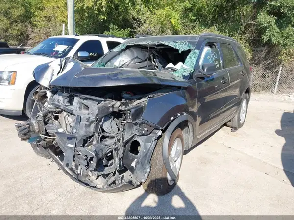 1FM5K7D86KGB07472 2019 FORD EXPLORER - Image 2