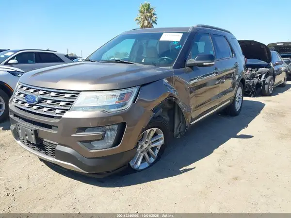 1FM5K7D87GGC40975 2016 FORD EXPLORER - Image 2