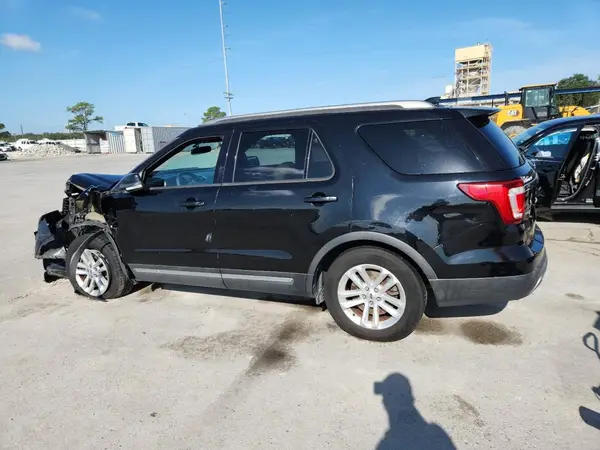 1FM5K7D87HGA01766 2017 FORD EXPLORER - Image 2