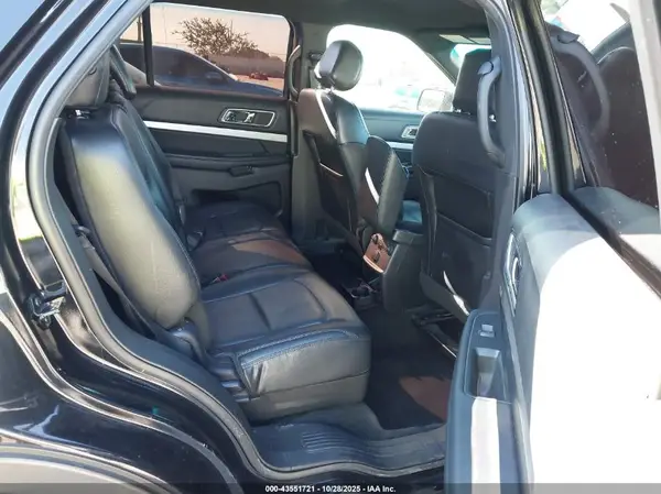 1FM5K7D87HGA70411 2017 FORD EXPLORER - Image 8