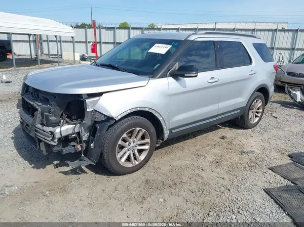 1FM5K7D87HGA73745 2017 FORD EXPLORER - Image 2