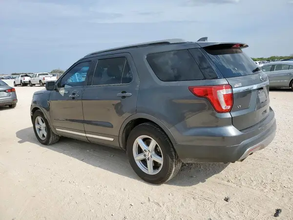 1FM5K7D87HGB12978 2017 FORD EXPLORER - Image 2