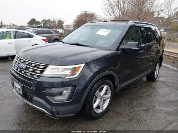 1FM5K7D87HGC02762 2017 FORD EXPLORER - Image 2