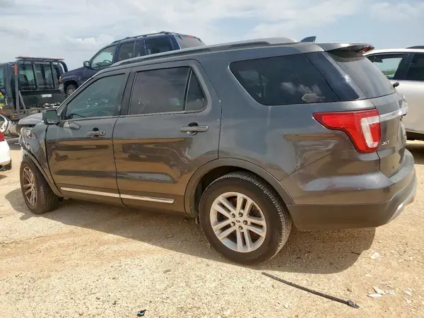 1FM5K7D87HGC22106 2017 FORD EXPLORER - Image 2