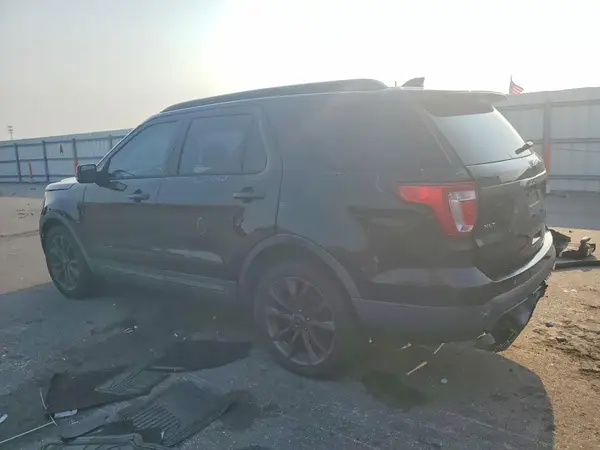 1FM5K7D87HGC45272 2017 FORD EXPLORER - Image 2