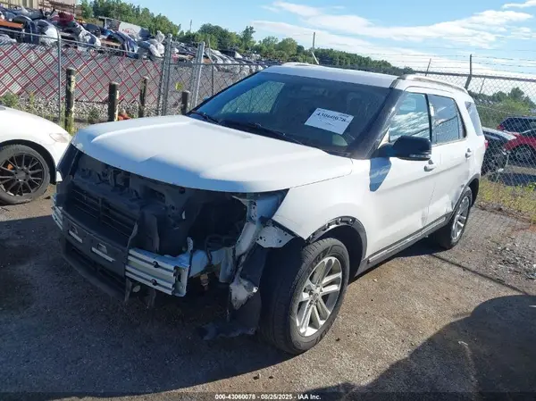 1FM5K7D87HGC53517 2017 FORD EXPLORER - Image 2