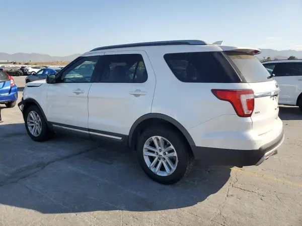 1FM5K7D87HGC55350 2017 FORD EXPLORER - Image 2