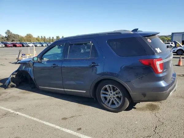 1FM5K7D87HGD03882 2017 FORD EXPLORER - Image 2
