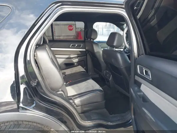 1FM5K7D87HGD11688 2017 FORD EXPLORER - Image 8