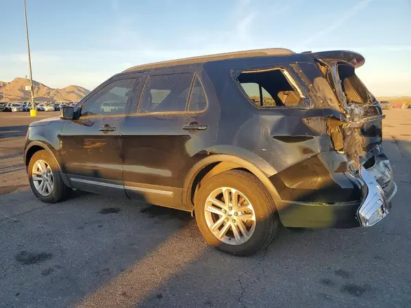1FM5K7D87HGD21573 2017 FORD EXPLORER - Image 2