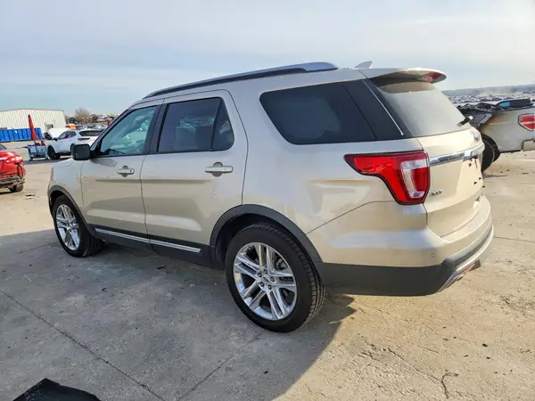 1FM5K7D87HGD40351 2017 FORD EXPLORER - Image 2