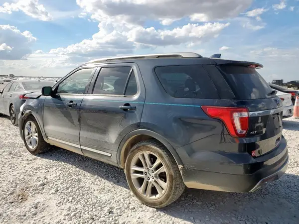 1FM5K7D87HGD40477 2017 FORD EXPLORER - Image 2