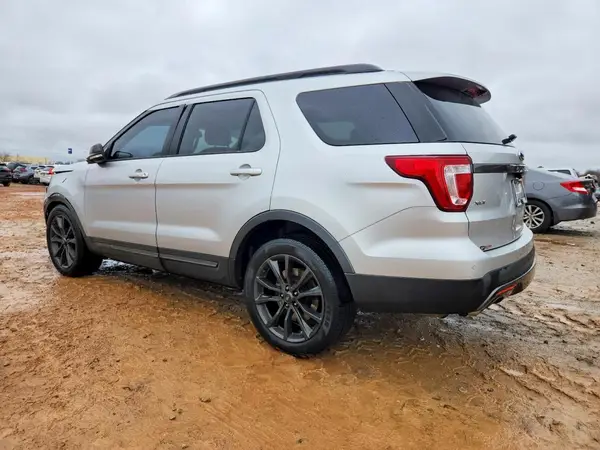 1FM5K7D87HGD48062 2017 FORD EXPLORER - Image 2