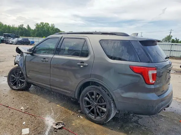 1FM5K7D87HGD62608 2017 FORD EXPLORER - Image 2