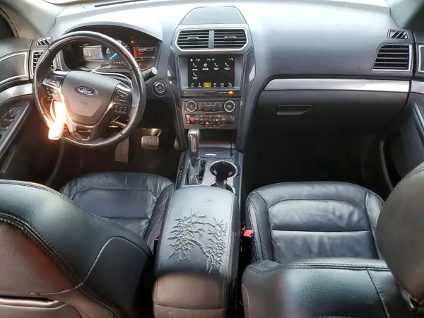 1FM5K7D87HGD76556 2017 FORD EXPLORER - Image 8
