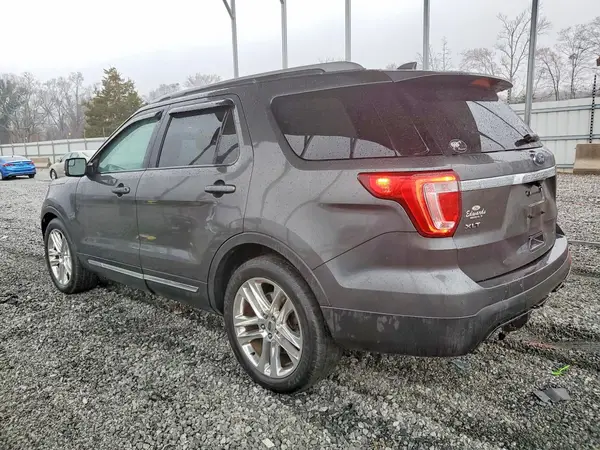 1FM5K7D87HGD77058 2017 FORD EXPLORER - Image 2