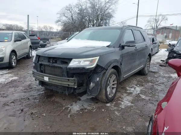 1FM5K7D87HGE10222 2017 FORD EXPLORER - Image 2