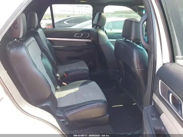 1FM5K7D87HGE10737 2017 FORD EXPLORER - Image 8