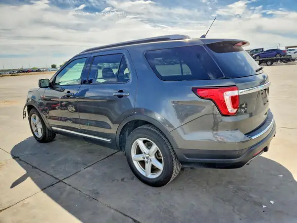 1FM5K7D87JGA35261 2018 FORD EXPLORER - Image 2