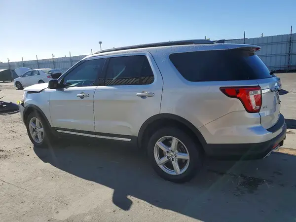1FM5K7D87JGA36295 2018 FORD EXPLORER - Image 2