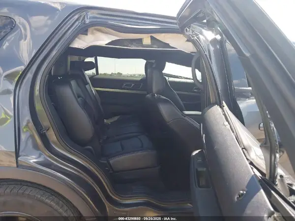 1FM5K7D87JGA97422 2018 FORD EXPLORER - Image 8
