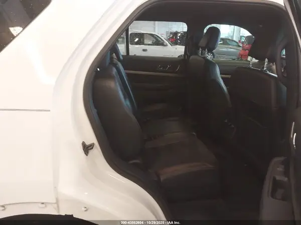 1FM5K7D87JGB78632 2018 FORD EXPLORER - Image 8