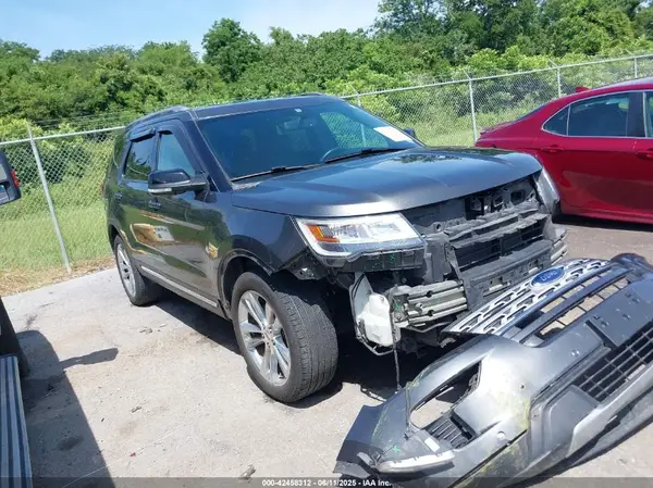 1FM5K7D87JGC38912 2018 FORD EXPLORER - Image 1