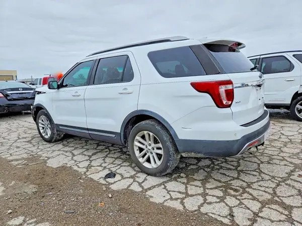 1FM5K7D88GGB42523 2016 FORD EXPLORER - Image 2