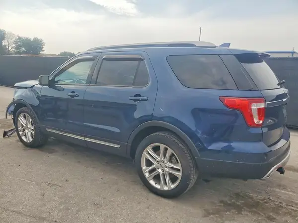 1FM5K7D88HGA20536 2017 FORD EXPLORER - Image 2