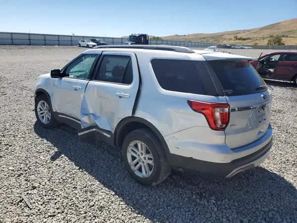 1FM5K7D88HGA34033 2017 FORD EXPLORER - Image 2