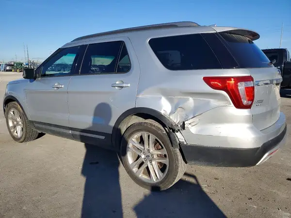 1FM5K7D88HGA37661 2017 FORD EXPLORER - Image 2