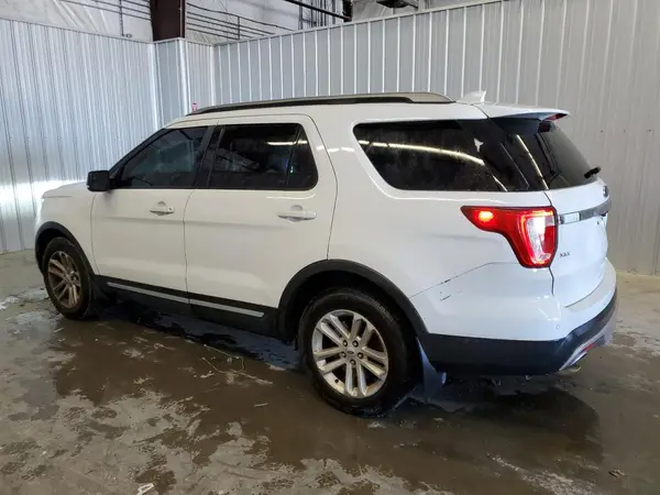 1FM5K7D88HGA54458 2017 FORD EXPLORER - Image 2