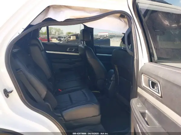 1FM5K7D88HGA57943 2017 FORD EXPLORER - Image 8